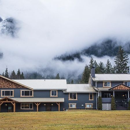 Bella Coola Eagle Lodge Eksteriør bilde