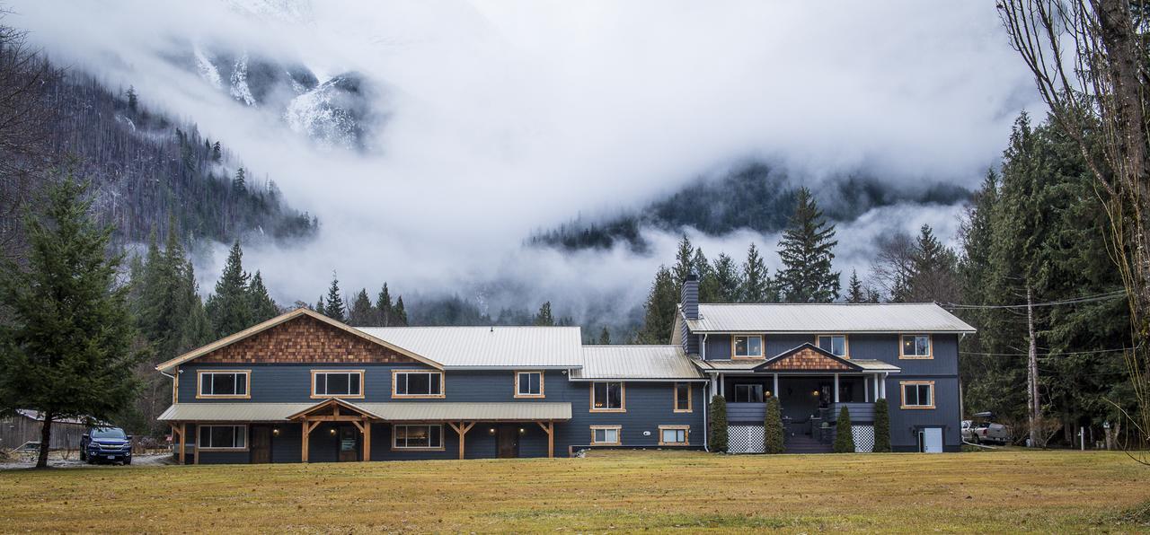 Bella Coola Eagle Lodge Eksteriør bilde