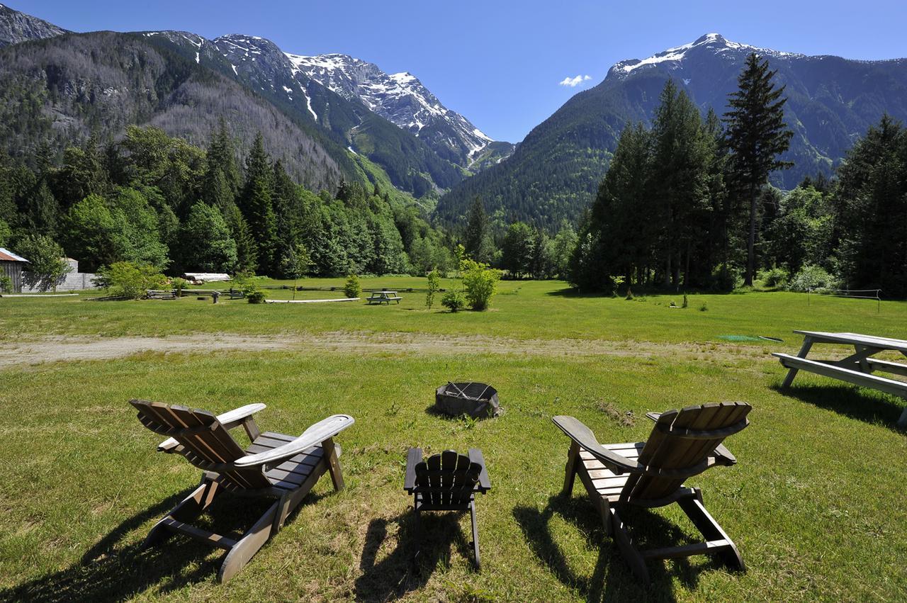 Bella Coola Eagle Lodge Eksteriør bilde